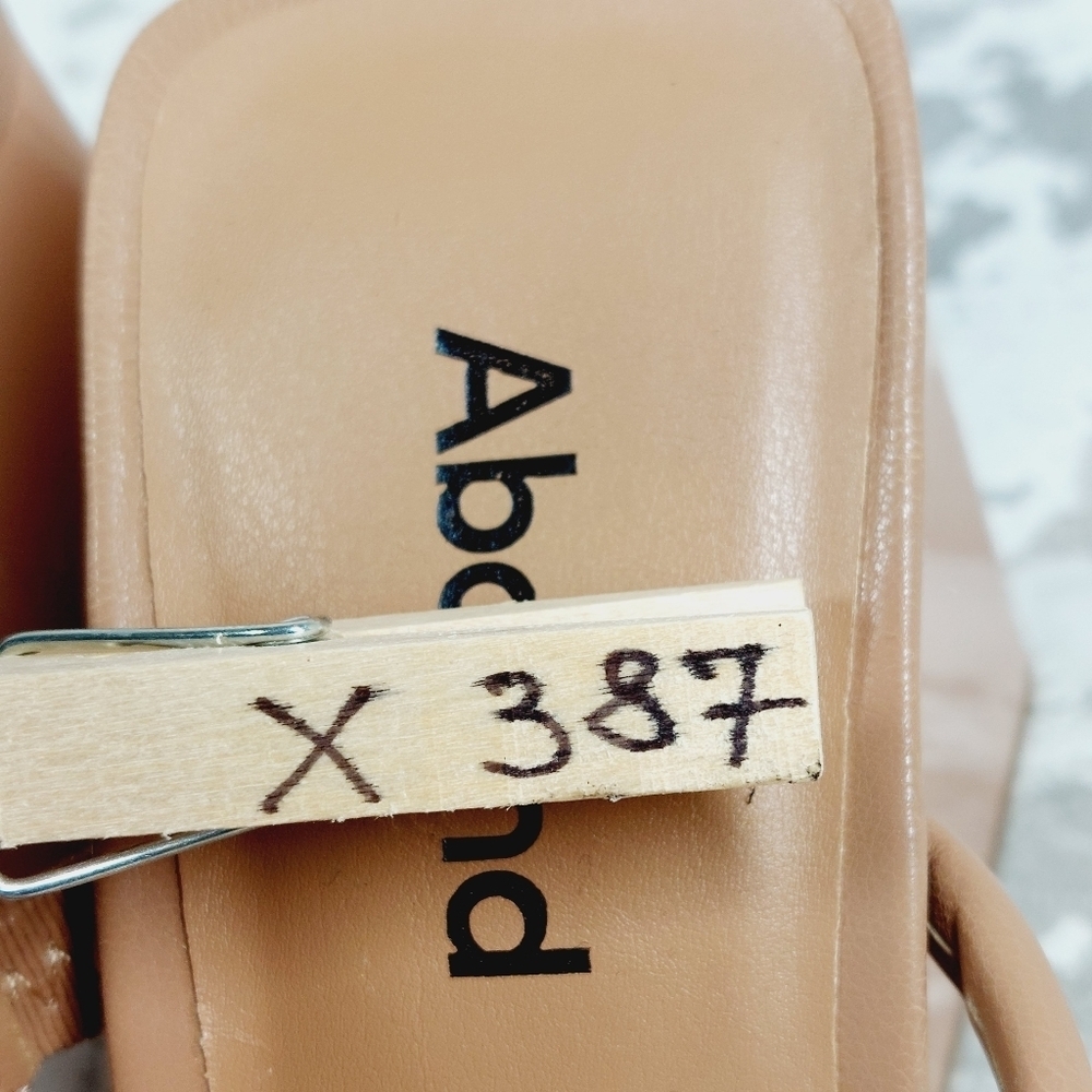 New Abound Austyn Brown Tubular Strap Block Heel Sandals X387 - Picture 15 of 15